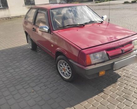 Красный ВАЗ 2108, объемом двигателя 0 л и пробегом 300 тыс. км за 500 $, фото 2 на Automoto.ua