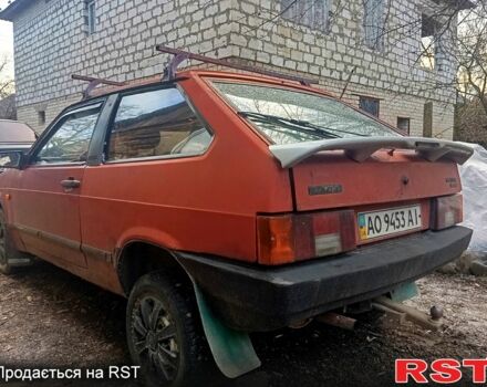 Красный ВАЗ 2108, объемом двигателя 1.5 л и пробегом 350 тыс. км за 260 $, фото 2 на Automoto.ua