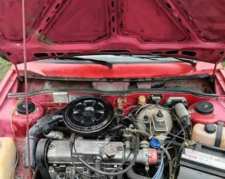Красный ВАЗ 2108, объемом двигателя 0 л и пробегом 270 тыс. км за 700 $, фото 2 на Automoto.ua