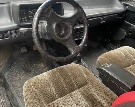 Красный ВАЗ 2108, объемом двигателя 1.5 л и пробегом 100 тыс. км за 809 $, фото 3 на Automoto.ua