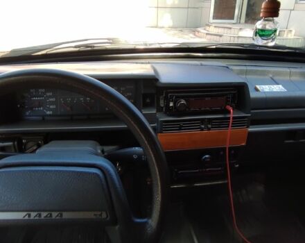 Красный ВАЗ 2108, объемом двигателя 2 л и пробегом 200 тыс. км за 997 $, фото 3 на Automoto.ua