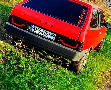 Красный ВАЗ 2108, объемом двигателя 1.6 л и пробегом 333 тыс. км за 2100 $, фото 1 на Automoto.ua