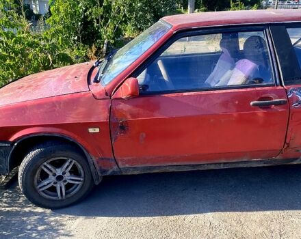 Красный ВАЗ 2108, объемом двигателя 1.5 л и пробегом 256 тыс. км за 250 $, фото 1 на Automoto.ua