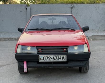 Красный ВАЗ 2108, объемом двигателя 1.5 л и пробегом 200 тыс. км за 850 $, фото 1 на Automoto.ua