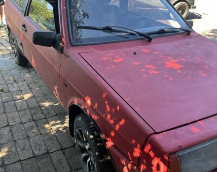 Красный ВАЗ 2108, объемом двигателя 1.5 л и пробегом 175 тыс. км за 411 $, фото 2 на Automoto.ua