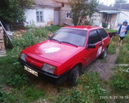 Красный ВАЗ 2108, объемом двигателя 1.5 л и пробегом 40 тыс. км за 500 $, фото 3 на Automoto.ua