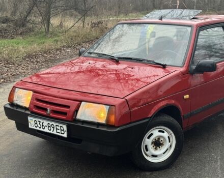 Красный ВАЗ 2108, объемом двигателя 1.5 л и пробегом 77 тыс. км за 700 $, фото 1 на Automoto.ua