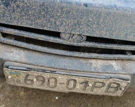 Красный ВАЗ 2108, объемом двигателя 1.5 л и пробегом 200 тыс. км за 900 $, фото 2 на Automoto.ua