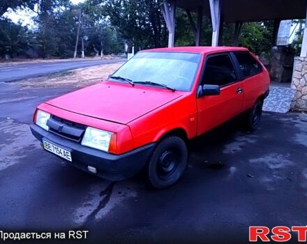 Красный ВАЗ 2108, объемом двигателя 1.3 л и пробегом 200 тыс. км за 800 $, фото 1 на Automoto.ua