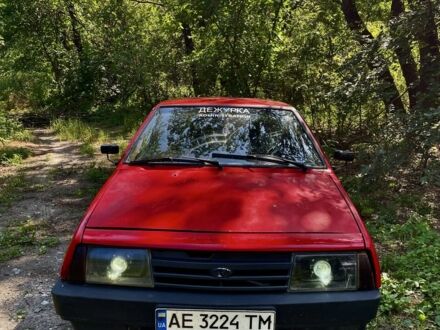 ВАЗ 2108 1985 в Павлограде на Automoto.ua Красный ВАЗ 2108, объемом двигателя 1.3 л и пробегом 235 тыс. км за 961 $, фото 1 на Automoto.ua