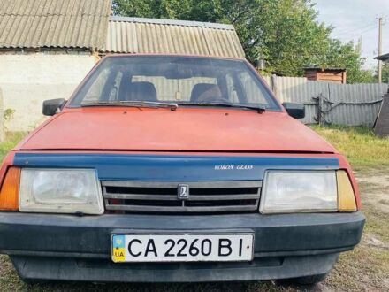 ВАЗ 2108 1986 у Звенигородка на Automoto.ua Червоний ВАЗ 2108, об'ємом двигуна 1.5 л та пробігом 2 тис. км за 650 $, фото 1 на Automoto.ua