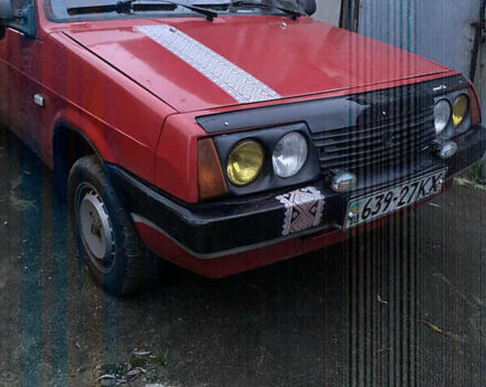 Красный ВАЗ 2108, объемом двигателя 1.3 л и пробегом 280 тыс. км за 850 $, фото 1 на Automoto.ua