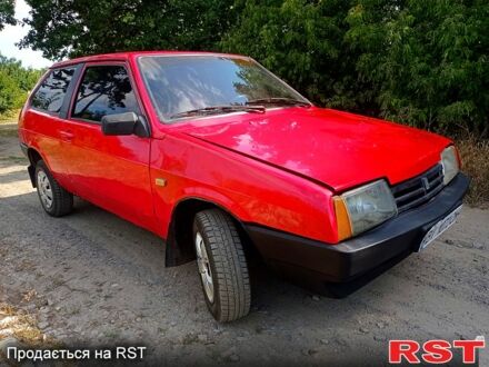 ВАЗ 2108 1987 в Хороле на Automoto.ua Красный ВАЗ 2108, объемом двигателя 1.3 л и пробегом 300 тыс. км за 800 $, фото 1 на Automoto.ua