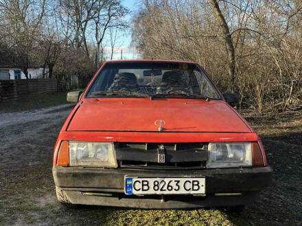 Красный ВАЗ 2108, объемом двигателя 1.29 л и пробегом 100 тыс. км за 1000 $, фото 1 на Automoto.ua
