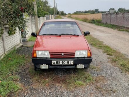 ВАЗ 2108 1987 в Виннице на Automoto.ua Красный ВАЗ 2108, объемом двигателя 1.3 л и пробегом 200 тыс. км за 1250 $, фото 1 на Automoto.ua