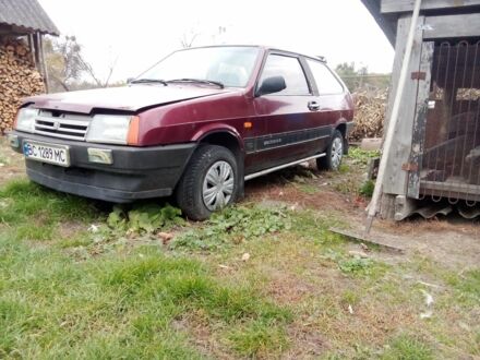 ВАЗ 2108 1987 у Рава-Руська на Automoto.ua Червоний ВАЗ 2108, об'ємом двигуна 1.3 л та пробігом 300 тис. км за 700 $, фото 1 на Automoto.ua