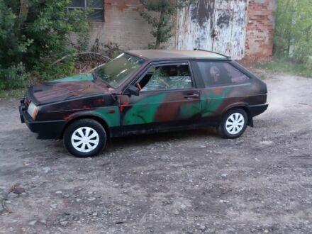 ВАЗ 2108 1987 в Славянске на Automoto.ua Красный ВАЗ 2108, объемом двигателя 1.3 л и пробегом 1 тыс. км за 865 $, фото 1 на Automoto.ua