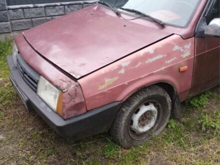 ВАЗ 2108 1987 в Киеве на Automoto.ua Красный ВАЗ 2108, объемом двигателя 1.3 л и пробегом 100 тыс. км за 387 $, фото 1 на Automoto.ua