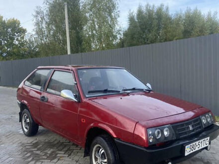 ВАЗ 2108 1988 у Львові на Automoto.ua Червоний ВАЗ 2108, об'ємом двигуна 1.3 л та пробігом 100 тис. км за 900 $, фото 1 на Automoto.ua