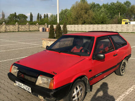 ВАЗ 2108 1988 у Чернівцях на Automoto.ua Червоний ВАЗ 2108, об'ємом двигуна 1.5 л та пробігом 206 тис. км за 580 $, фото 1 на Automoto.ua