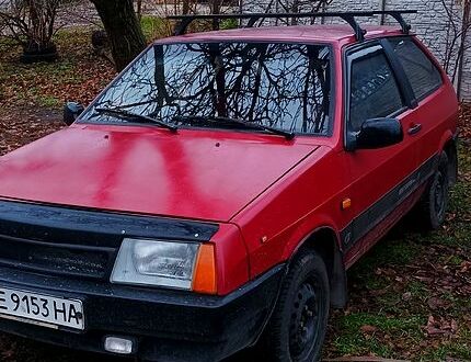 ВАЗ 2108 1988 у Дніпро (Дніпропетровську) на Automoto.ua Червоний ВАЗ 2108, об'ємом двигуна 1.3 л та пробігом 0 тис. км за 1300 $, фото 1 на Automoto.ua