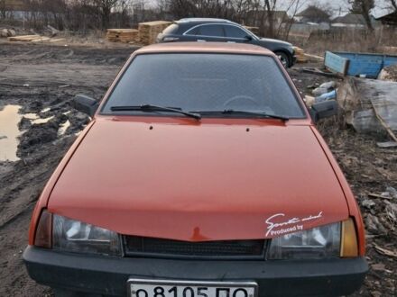 ВАЗ 2108 1989 в Нежине на Automoto.ua Красный ВАЗ 2108, объемом двигателя 1.3 л и пробегом 1 тыс. км за 1200 $, фото 1 на Automoto.ua
