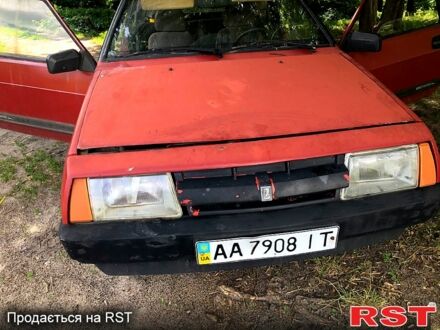 ВАЗ 2108 1989 у Києві на Automoto.ua Червоний ВАЗ 2108, об'ємом двигуна 1.3 л та пробігом 200 тис. км за 400 $, фото 1 на Automoto.ua