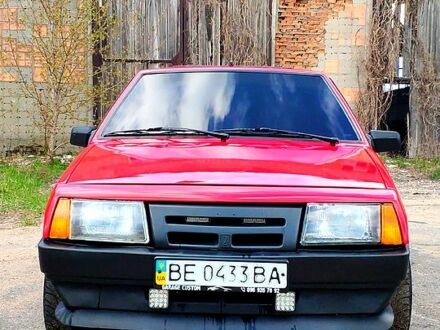 ВАЗ 2108 1989 у Новоукраинке на Automoto.ua Червоний ВАЗ 2108, об'ємом двигуна 15 л та пробігом 0 тис. км за 1500 $, фото 1 на Automoto.ua