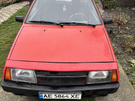 Красный ВАЗ 2108, объемом двигателя 1.29 л и пробегом 42 тыс. км за 567 $, фото 1 на Automoto.ua