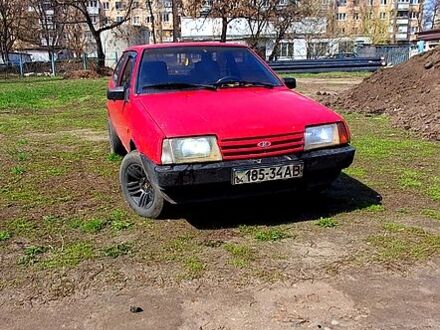 ВАЗ 2108 1989 в Харькове на Automoto.ua Красный ВАЗ 2108, объемом двигателя 15 л и пробегом 0 тыс. км за 800 $, фото 1 на Automoto.ua