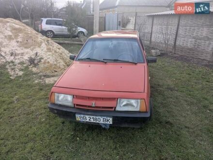 Красный ВАЗ 2108, объемом двигателя 1.3 л и пробегом 400 тыс. км за 708 $, фото 1 на Automoto.ua