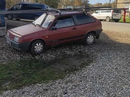 ВАЗ 2108 1990 у Чернівцях на Automoto.ua Червоний ВАЗ 2108, об'ємом двигуна 10 л та пробігом 3 тис. км за 1000 $, фото 1 на Automoto.ua