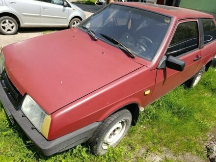 ВАЗ 2108 1990 в Славуте на Automoto.ua Красный ВАЗ 2108, объемом двигателя 1 л и пробегом 300 тыс. км за 850 $, фото 1 на Automoto.ua