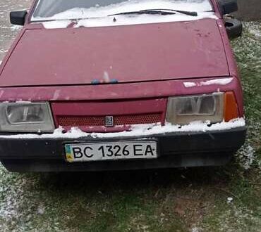 ВАЗ 2108 1990 в Николаеве на Automoto.ua Красный ВАЗ 2108, объемом двигателя 1.5 л и пробегом 222 тыс. км за 750 $, фото 1 на Automoto.ua