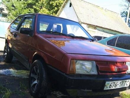 Красный ВАЗ 2108, объемом двигателя 1.29 л и пробегом 333 тыс. км за 758 $, фото 1 на Automoto.ua