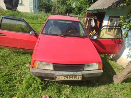 ВАЗ 2108 1990 у Житомирі на Automoto.ua Червоний ВАЗ 2108, об'ємом двигуна 0 л та пробігом 70 тис. км за 847 $, фото 1 на Automoto.ua