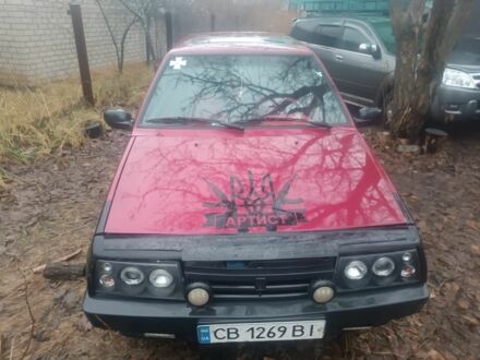 ВАЗ 2108 1990 в Харькове на Automoto.ua Красный ВАЗ 2108, объемом двигателя 1.3 л и пробегом 25 тыс. км за 919 $, фото 1 на Automoto.ua