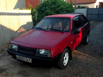 ВАЗ 2108 1990 в Мерефа на Automoto.ua Красный ВАЗ 2108, объемом двигателя 1.3 л и пробегом 250 тыс. км за 750 $, фото 1 на Automoto.ua