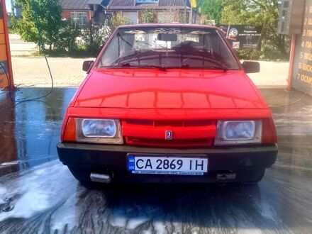 ВАЗ 2108 1990 в Умани на Automoto.ua Красный ВАЗ 2108, объемом двигателя 1.3 л и пробегом 0 тыс. км за 1330 $, фото 1 на Automoto.ua