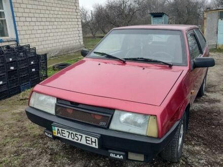 Красный ВАЗ 2108, объемом двигателя 1.5 л и пробегом 282 тыс. км за 1700 $, фото 1 на Automoto.ua