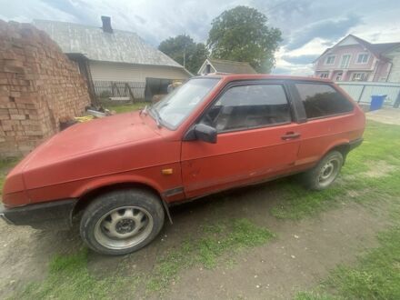 ВАЗ 2108 1991 в Черновцах на Automoto.ua Красный ВАЗ 2108, объемом двигателя 1.3 л и пробегом 30 тыс. км за 481 $, фото 1 на Automoto.ua
