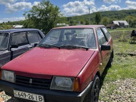 ВАЗ 2108 1991 у Коломые на Automoto.ua Червоний ВАЗ 2108, об'ємом двигуна 1.3 л та пробігом 2 тис. км за 600 $, фото 1 на Automoto.ua