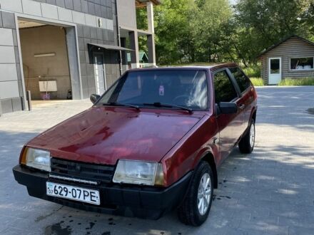 ВАЗ 2108 1991 у Тячеве на Automoto.ua Червоний ВАЗ 2108, об'ємом двигуна 1.3 л та пробігом 3 тис. км за 750 $, фото 1 на Automoto.ua