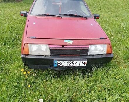 Красный ВАЗ 2108, объемом двигателя 1.3 л и пробегом 475 тыс. км за 1000 $, фото 1 на Automoto.ua