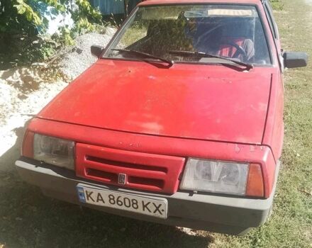 Красный ВАЗ 2108, объемом двигателя 1.1 л и пробегом 195 тыс. км за 590 $, фото 1 на Automoto.ua