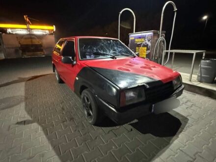 ВАЗ 2108 1991 у Белой Церкве на Automoto.ua Червоний ВАЗ 2108, об'ємом двигуна 1 л та пробігом 300 тис. км за 486 $, фото 1 на Automoto.ua