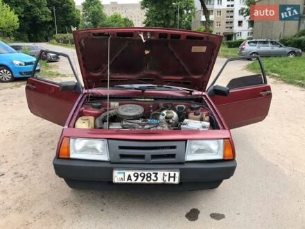 ВАЗ 2108 1991 в Львове на Automoto.ua Красный ВАЗ 2108, объемом двигателя 0 л и пробегом 120 тыс. км за 1270 $, фото 1 на Automoto.ua