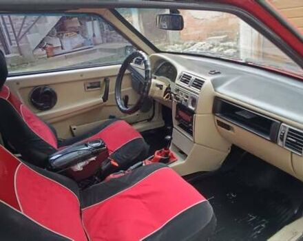 Красный ВАЗ 2108, объемом двигателя 1.5 л и пробегом 100 тыс. км за 1500 $, фото 1 на Automoto.ua