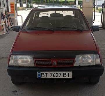 Красный ВАЗ 2108, объемом двигателя 1.5 л и пробегом 138 тыс. км за 990 $, фото 1 на Automoto.ua