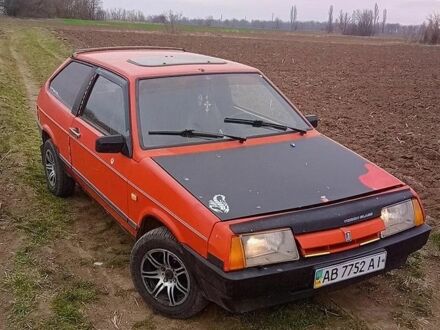 ВАЗ 2108 1992 у Жмеренке на Automoto.ua Червоний ВАЗ 2108, об'ємом двигуна 1.3 л та пробігом 23 тис. км за 35000 $, фото 1 на Automoto.ua